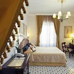 מלון Palazzo Manzi Terme & 5*