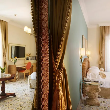 Palazzo Manzi Terme & Hotel 5*