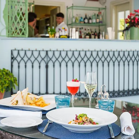 Manzi & 5* Ischia