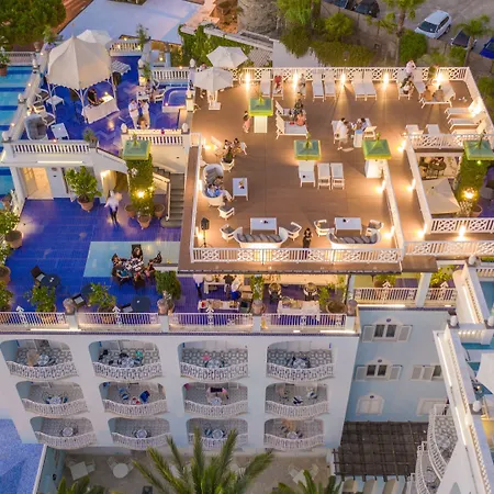 호텔 Palazzo Manzi Terme & 5*