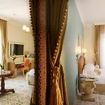 Palazzo Manzi Terme & 호텔 5*