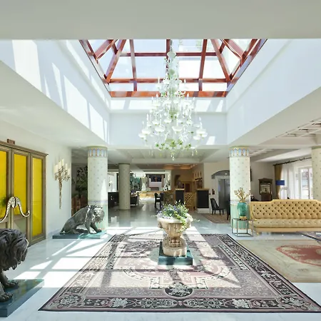 Отель Palazzo Manzi Terme & 5*