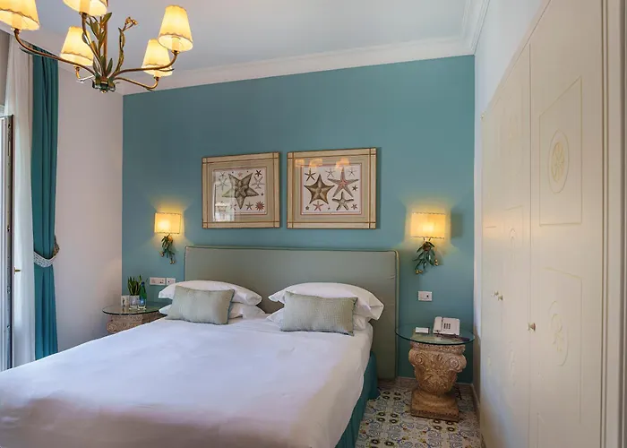 Hotel Palazzo Manzi Terme & 5*