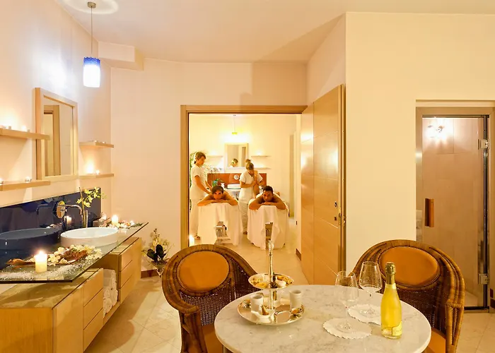 Palazzo Manzi Terme & 酒店