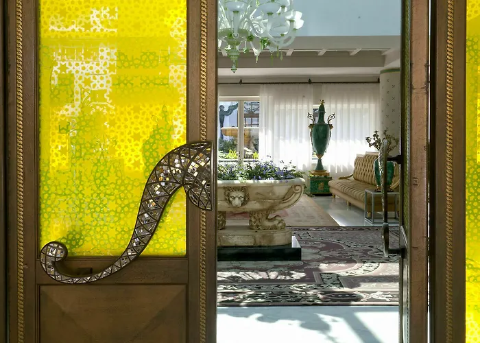 Palazzo Manzi Terme & 酒店